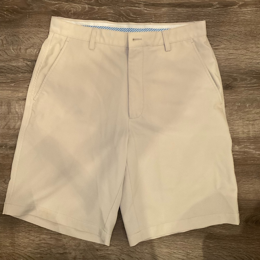 FootJoy khaki men’s golf shorts